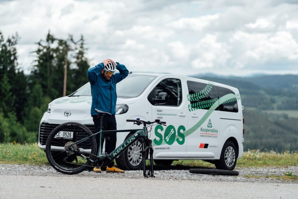 SOS svoz cyklistů na Lipně: 38 výjezdů pomohlo cyklistům i rodinám